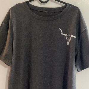 Bull country graphic tee